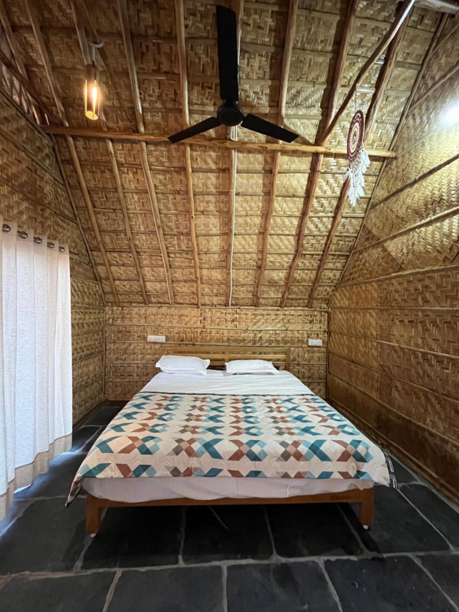 Tropical Hampi Hotel ภายนอก รูปภาพ