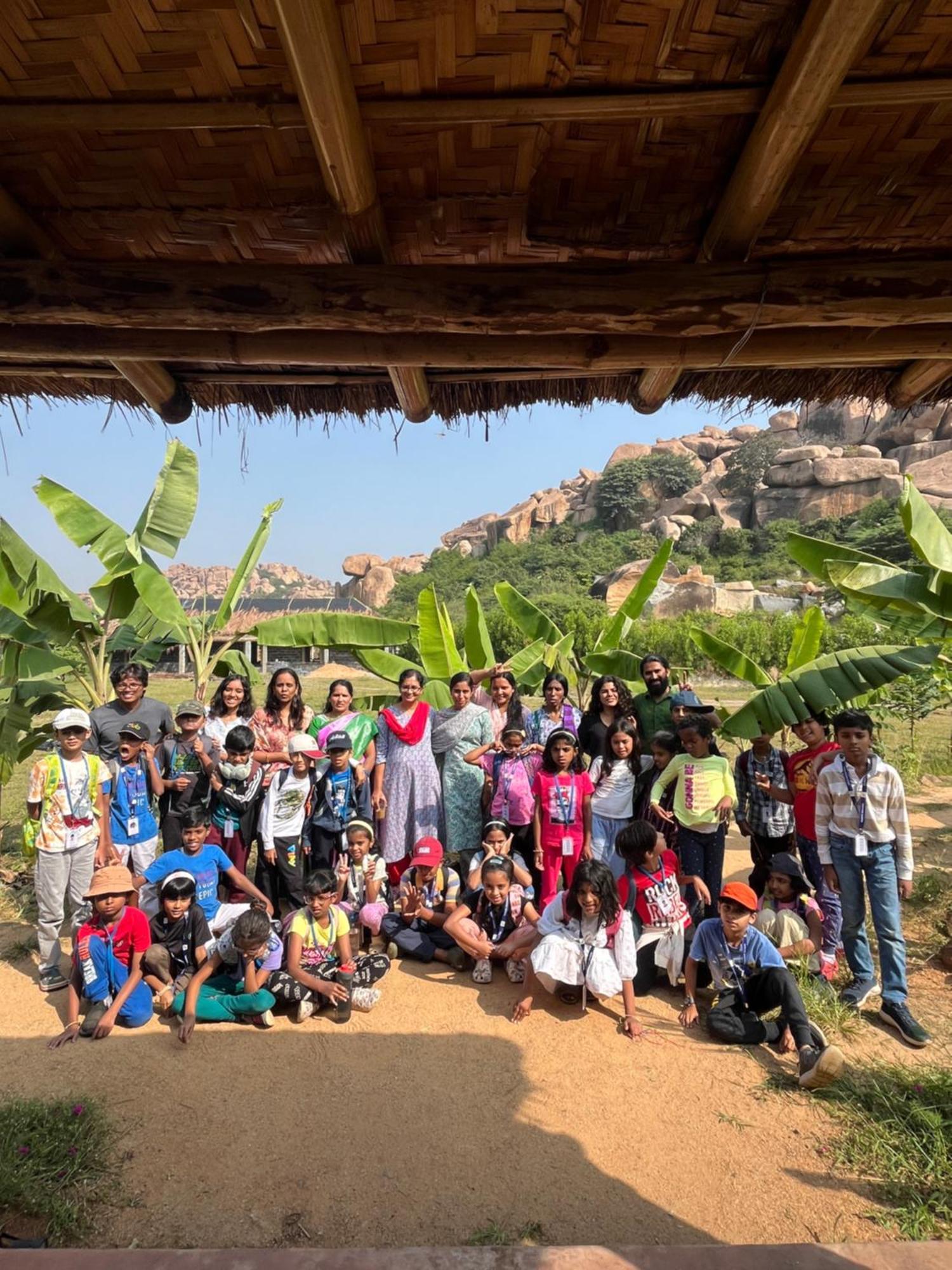 Tropical Hampi Hotel ภายนอก รูปภาพ